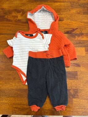 7 For All Mankind Quilted Hoodie Set with Charcoal Joggers and Striped Bodysuit